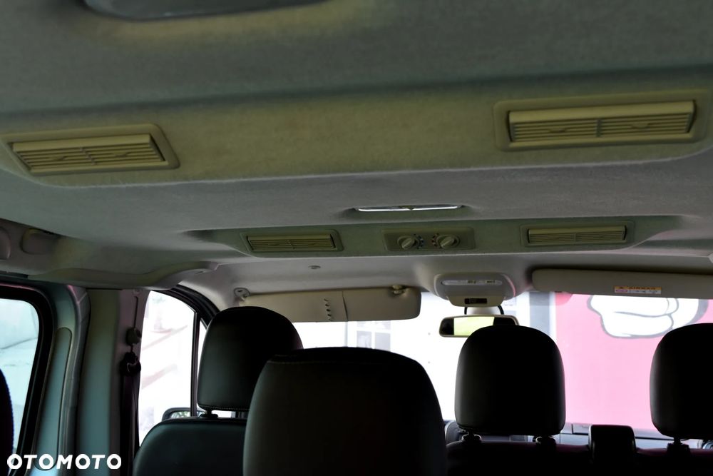 Opel Vivaro L2H1 2.9t Sport - 23