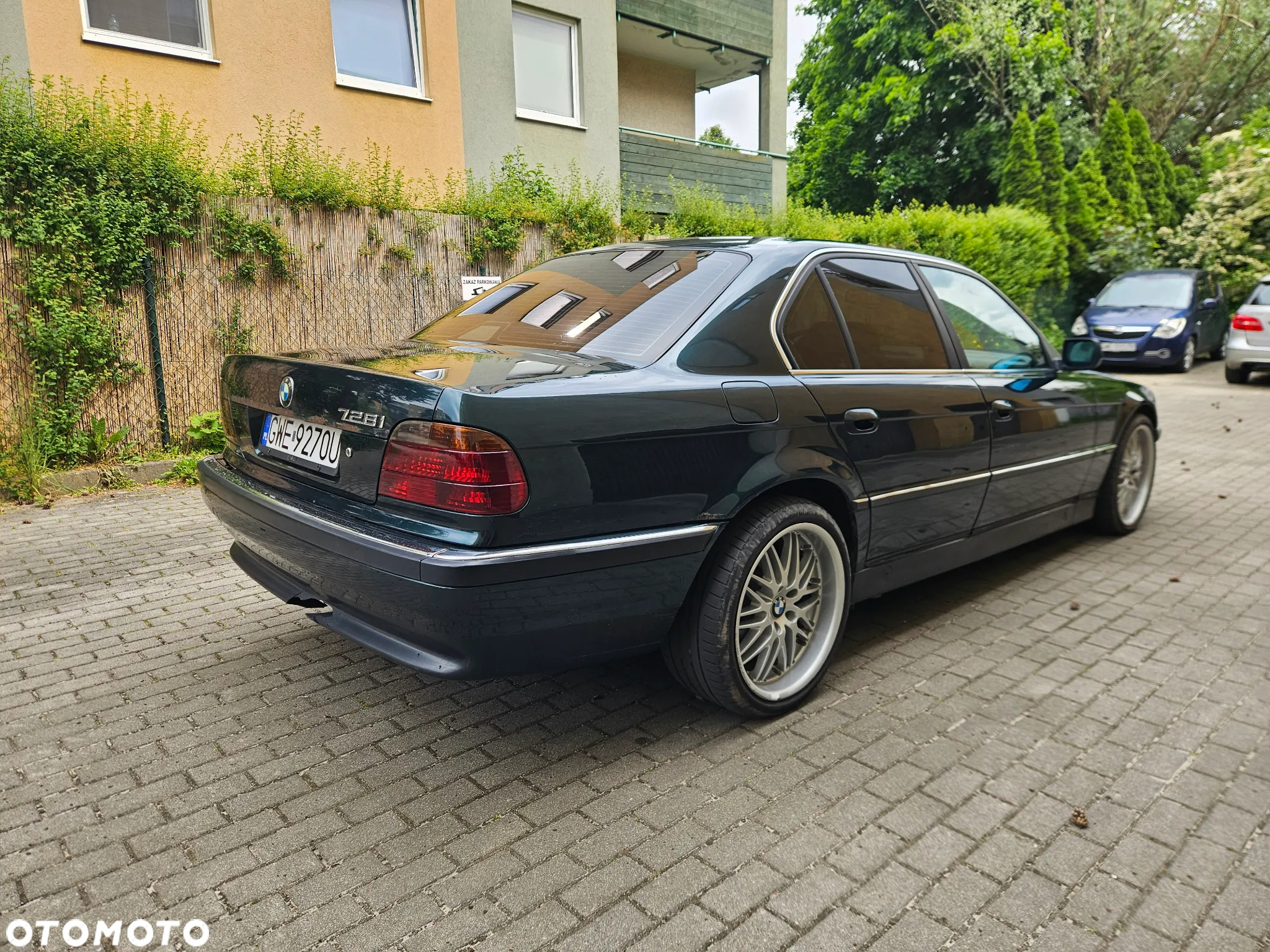 BMW Seria 7 728i - 4