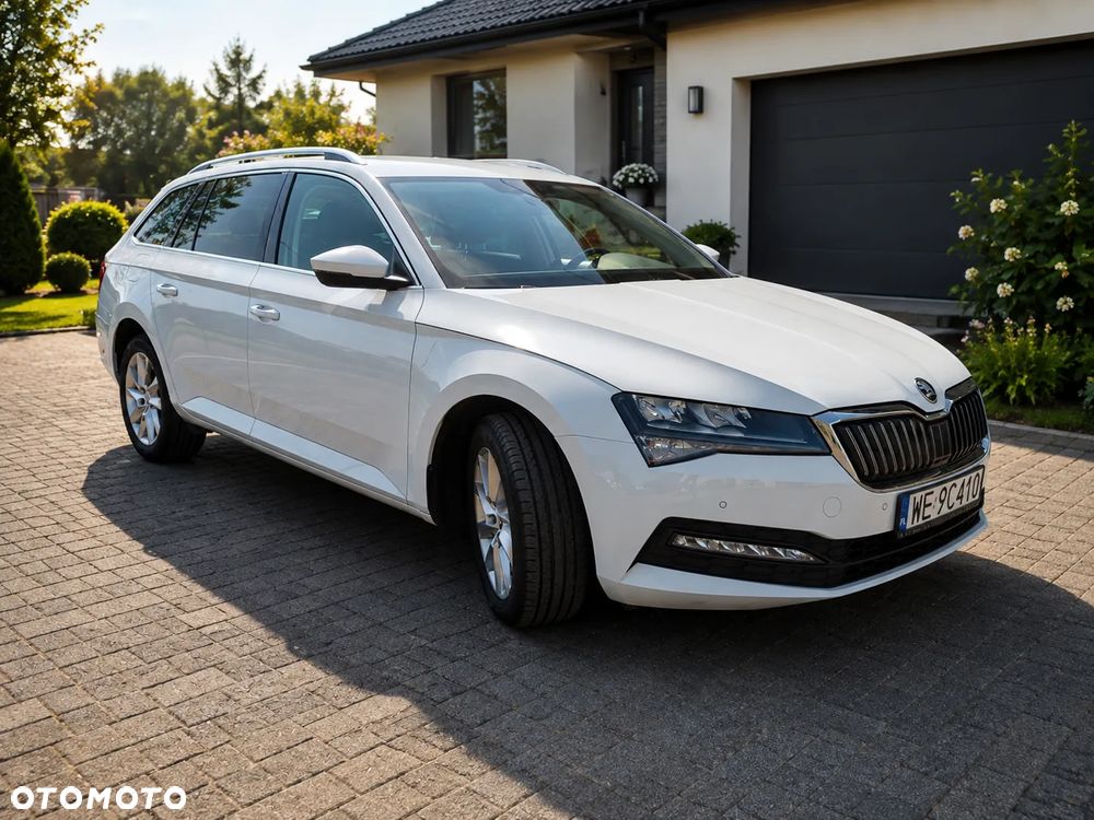 Skoda Superb 2.0 TDI SCR Ambition - 10