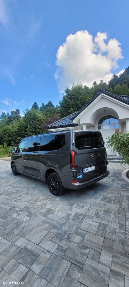 Volkswagen Caravelle - 3