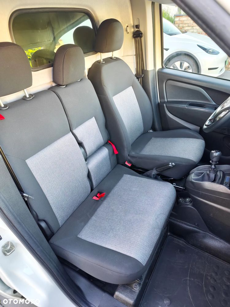 Fiat DOBLO MAXI - 11