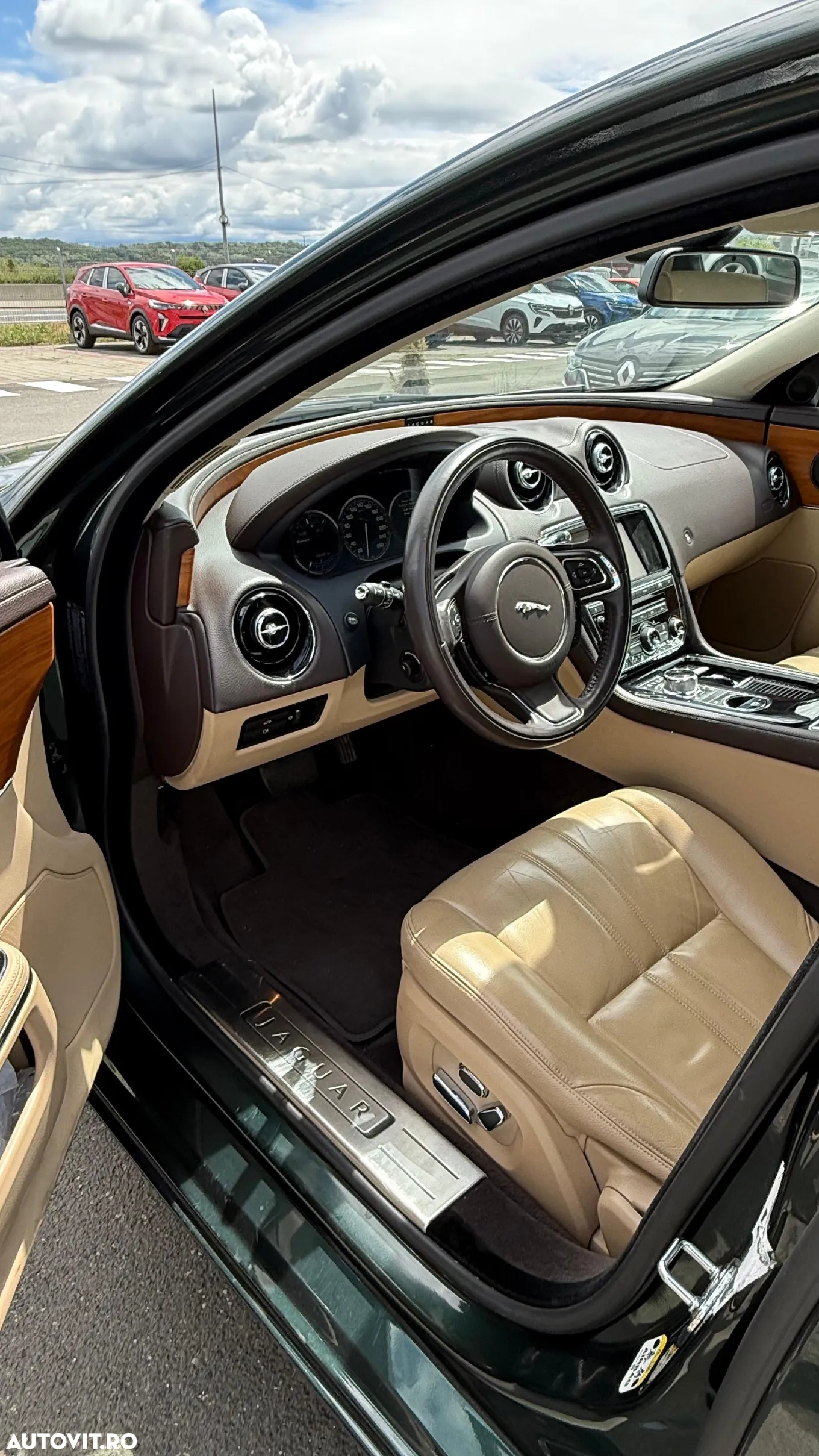 Jaguar XJ 3.0 V6 Luxury Aut SWB - 5