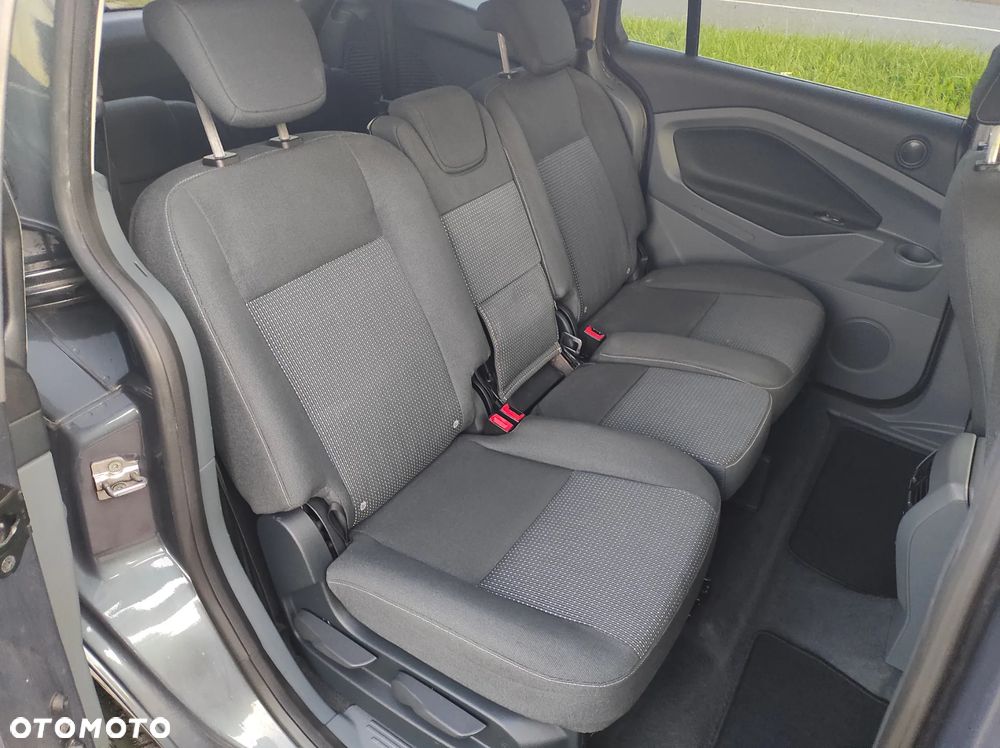 Ford Grand C-MAX - 12