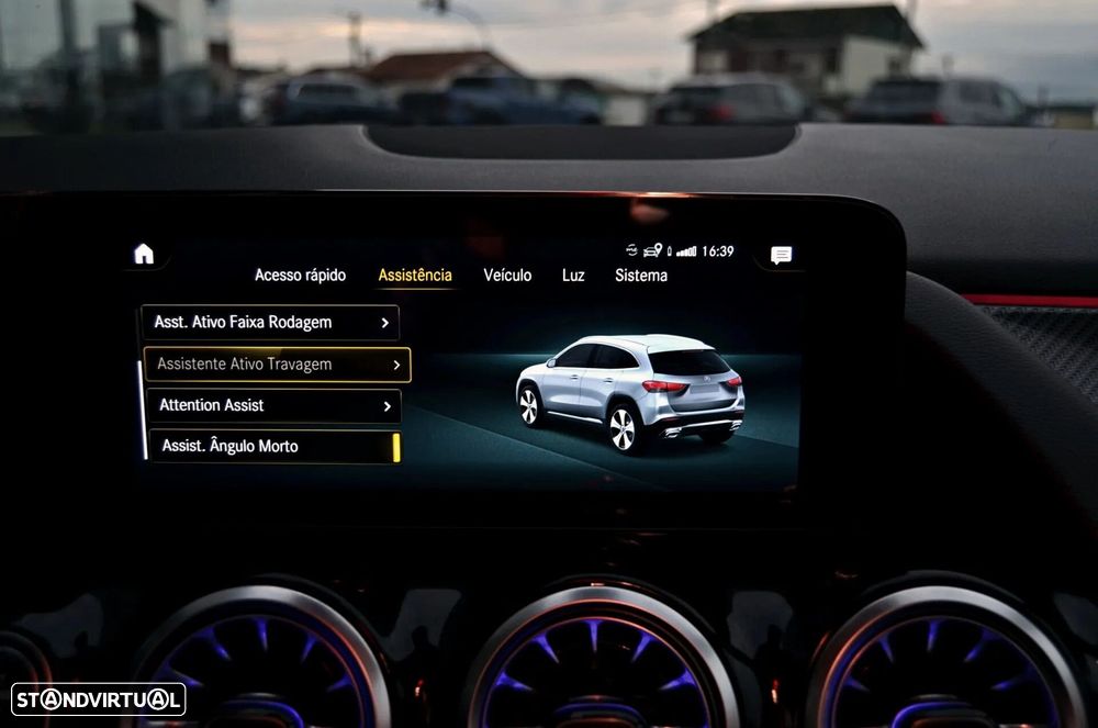 Mercedes-Benz GLA 250 e AMG Line - 34