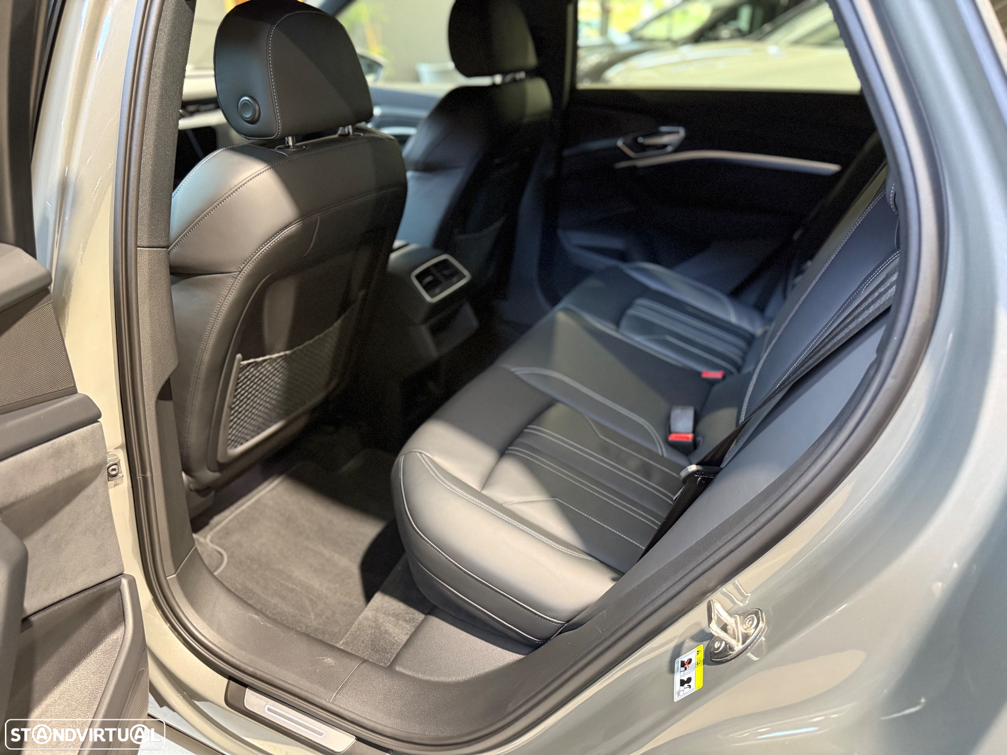 Audi Q8 e-Tron 50 quattro S line - 19