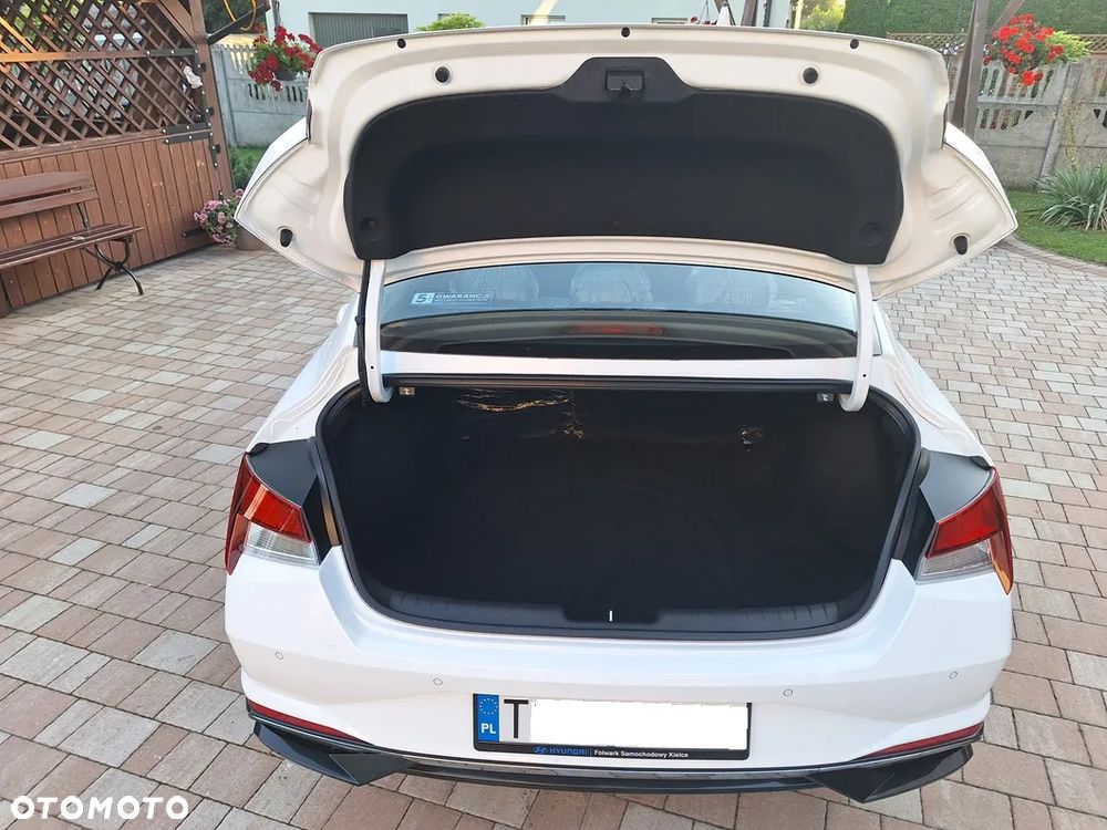 Hyundai Elantra 1.6 Smart - 37