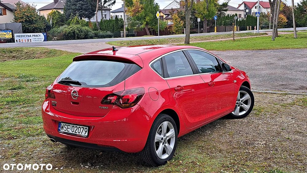 Opel Astra 1.4 Turbo Cosmo - 13