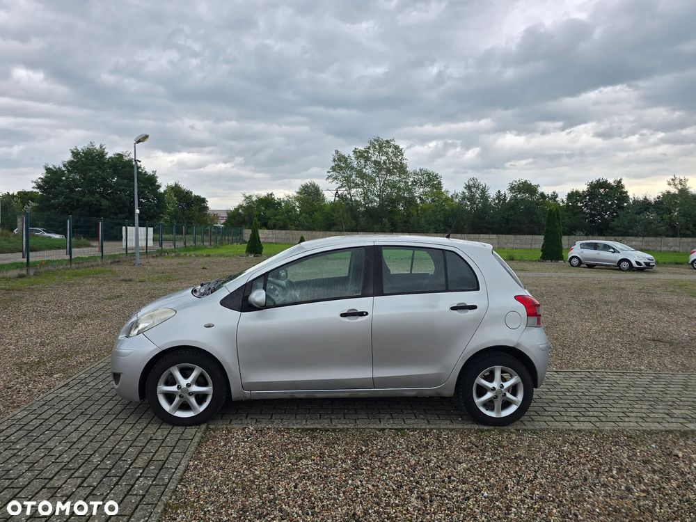 Toyota Yaris 1.4 D-4D Luna EU5 - 10