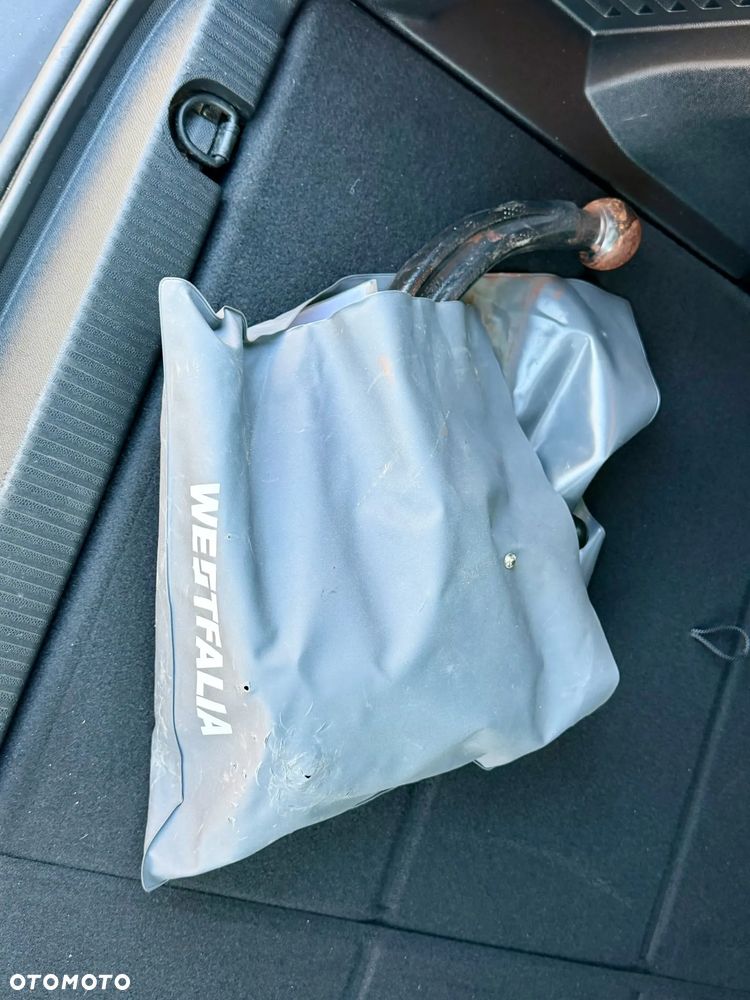 Peugeot 5008 1.2 PureTech Active S&S EAT6 - 22