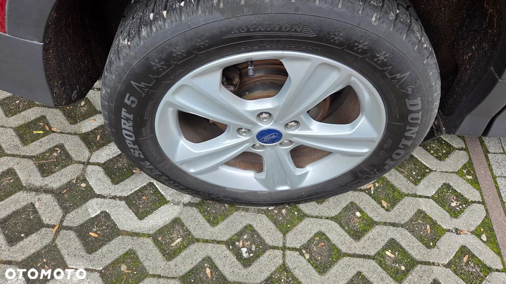 Ford Kuga 2.0 TDCi 2x4 Titanium - 35