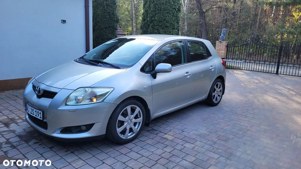 Toyota Auris 2.0 D-4D Edition - 1