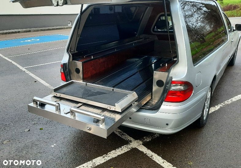 Mercedes-Benz Klasa E 220 CDI Automatik Classic DPF - 18