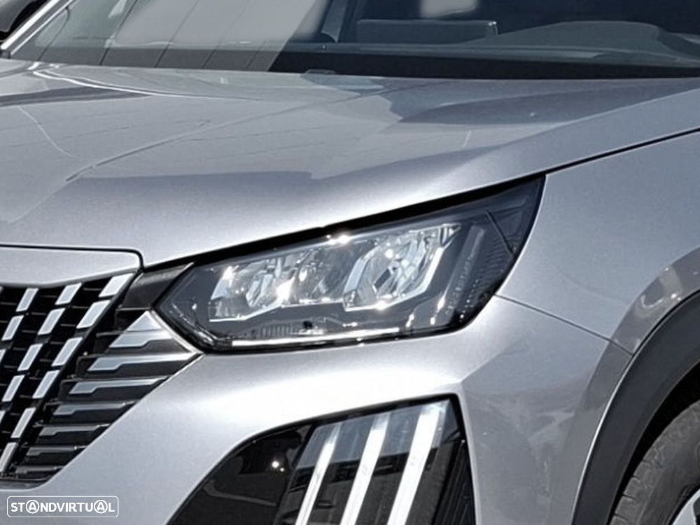 Peugeot e-2008 54 kWh Allure — fotografia 16