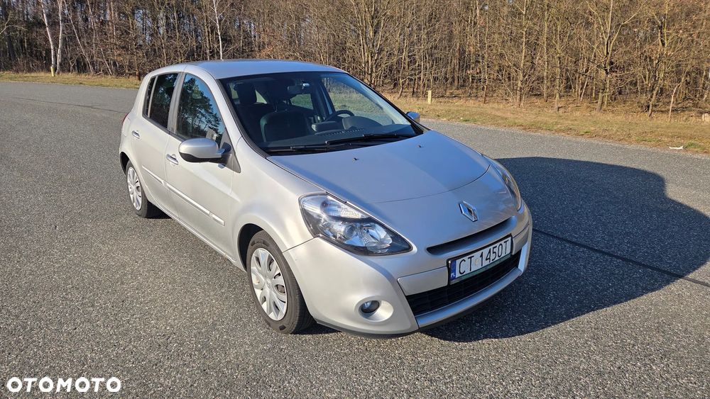 Renault Clio 1.5 dCi Alize - 10