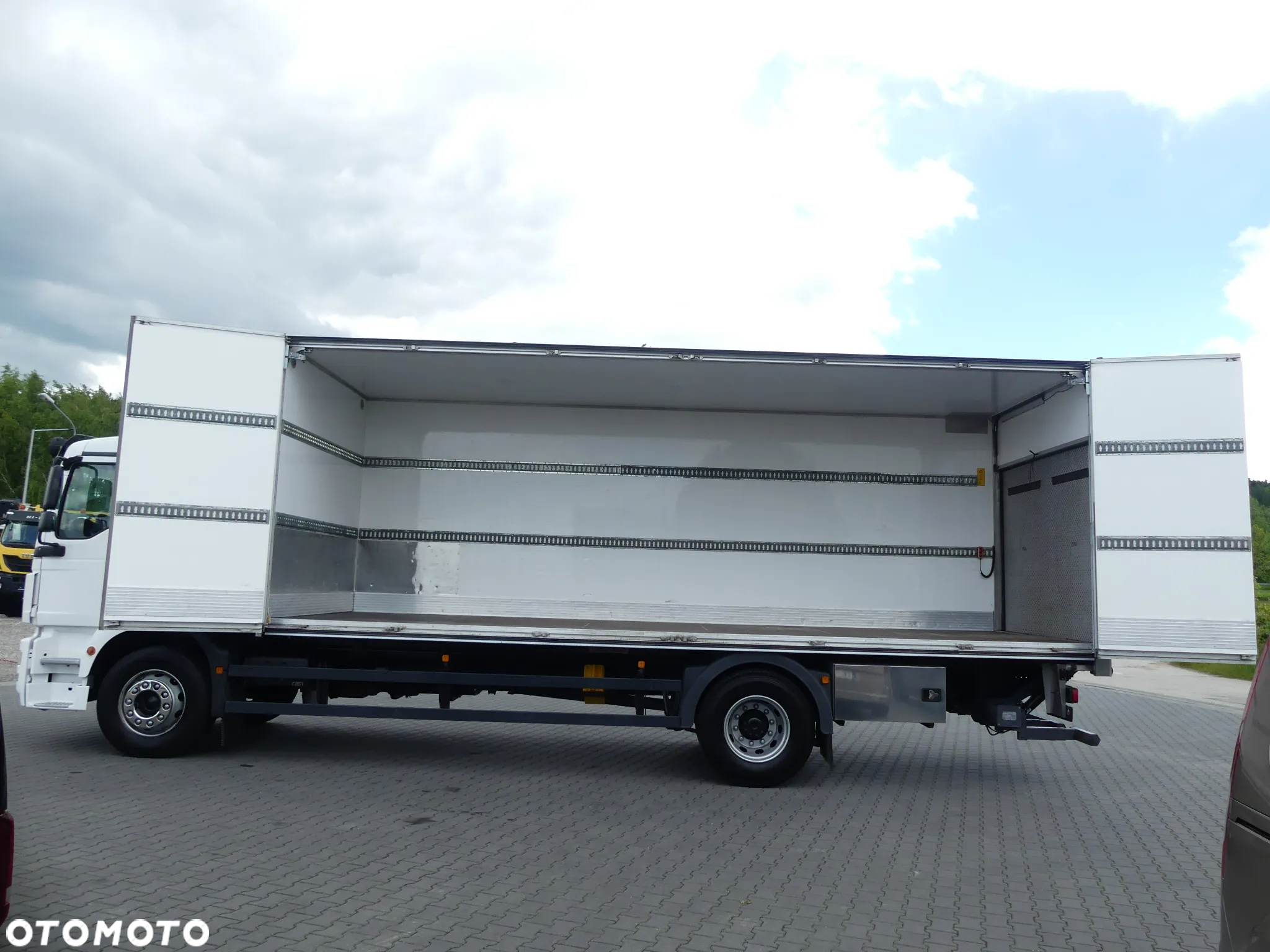 MAN TGM 18.290 / EURO 6 / KONTENER + WINDA / OTWIERANY BOK / - 19
