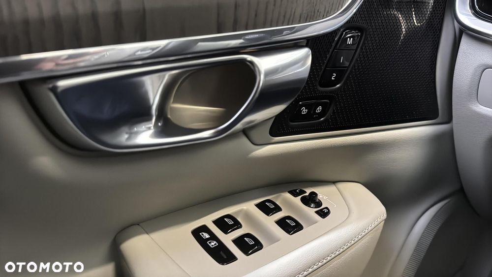 Volvo S90 B5 D AWD Plus Bright - 33