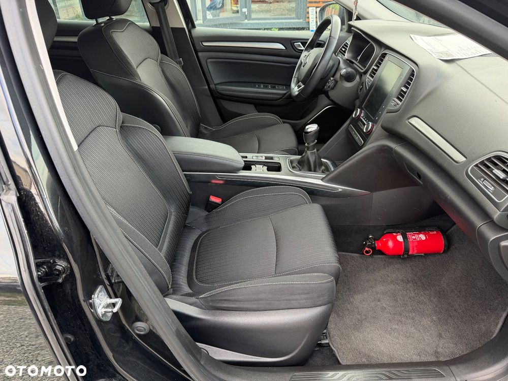 Renault Megane TCe 115 GPF LIMITED - 33