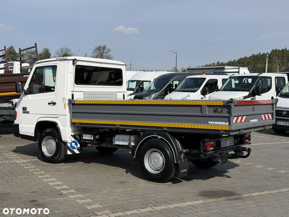 Mercedes-Benz MB 100 - 15