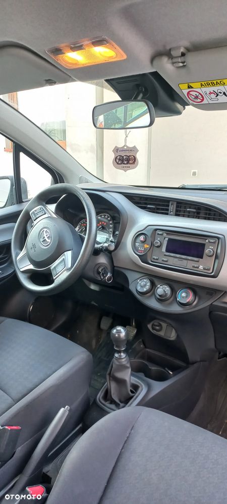 Toyota Yaris 1.5 Active - 9
