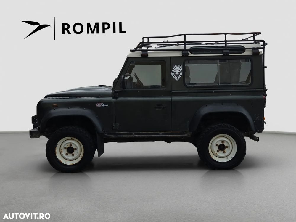 Land Rover Defender - 4