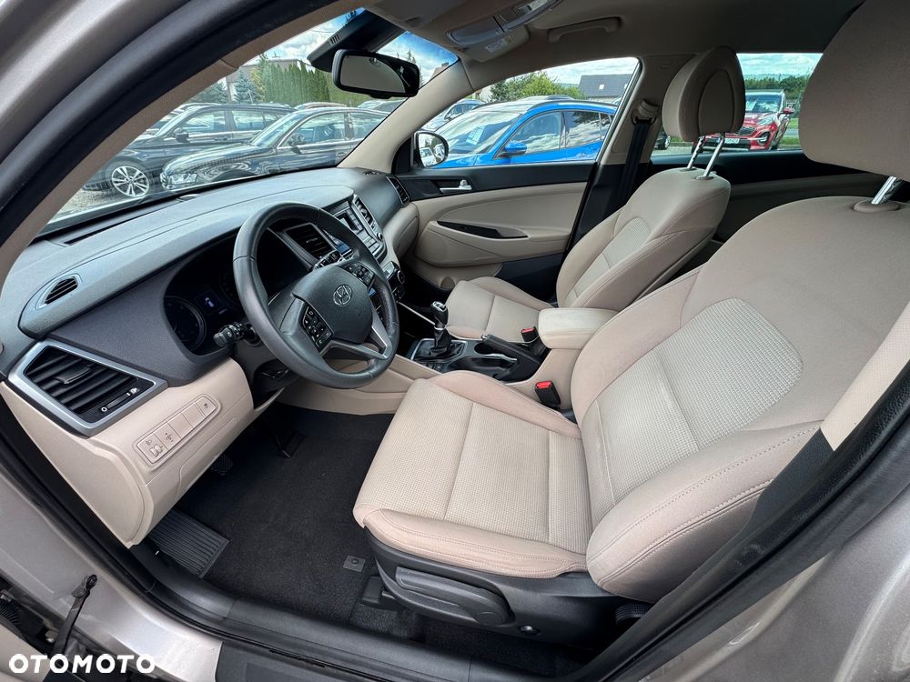 Hyundai Tucson blue 1.6 GDi 2WD Intro Edition - 20