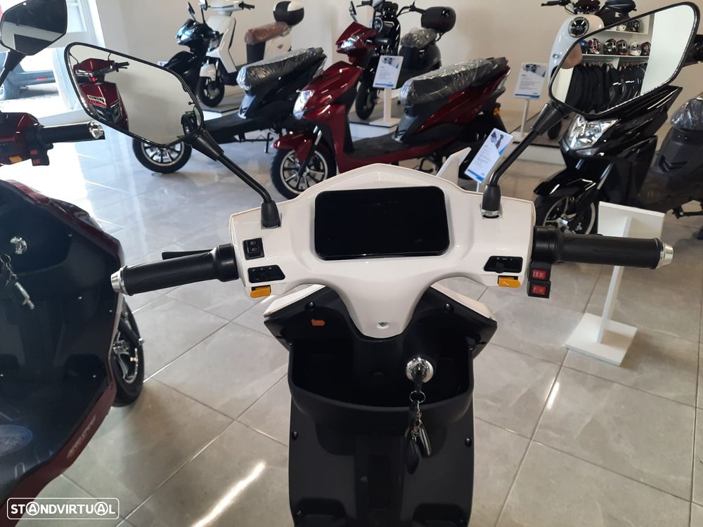 Outra não listada Outra S/ Carta Condução - 9