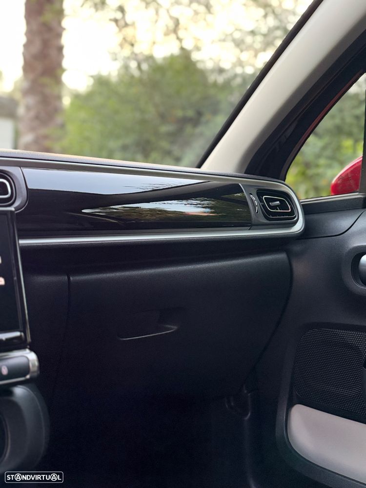 Citroën C3 1.2 PureTech Shine EAT6 - 13