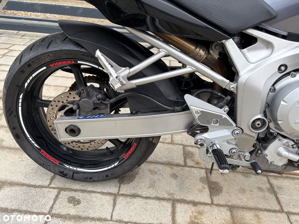 Yamaha FZ6 - 15
