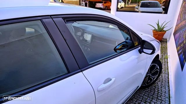 Renault Clio 1.6 E-Tech Edition One - 4