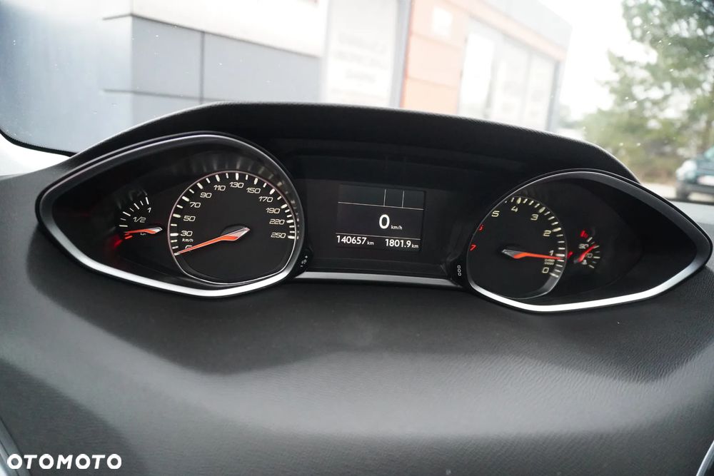 Peugeot 308 PureTech 130 Stop & Start Allure - 22