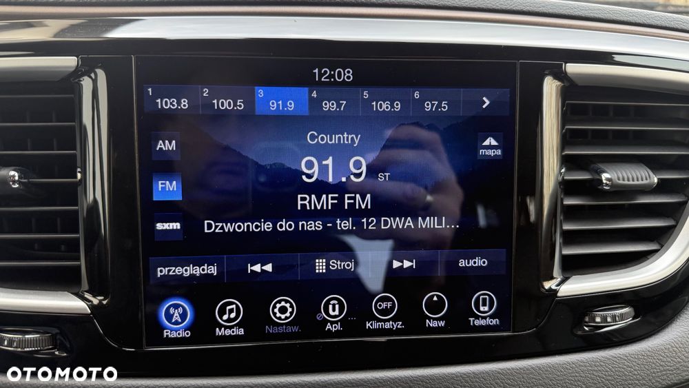 Chrysler Pacifica - 10