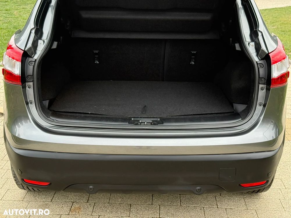 Nissan Qashqai 1.6 DCI N-Connecta - 27