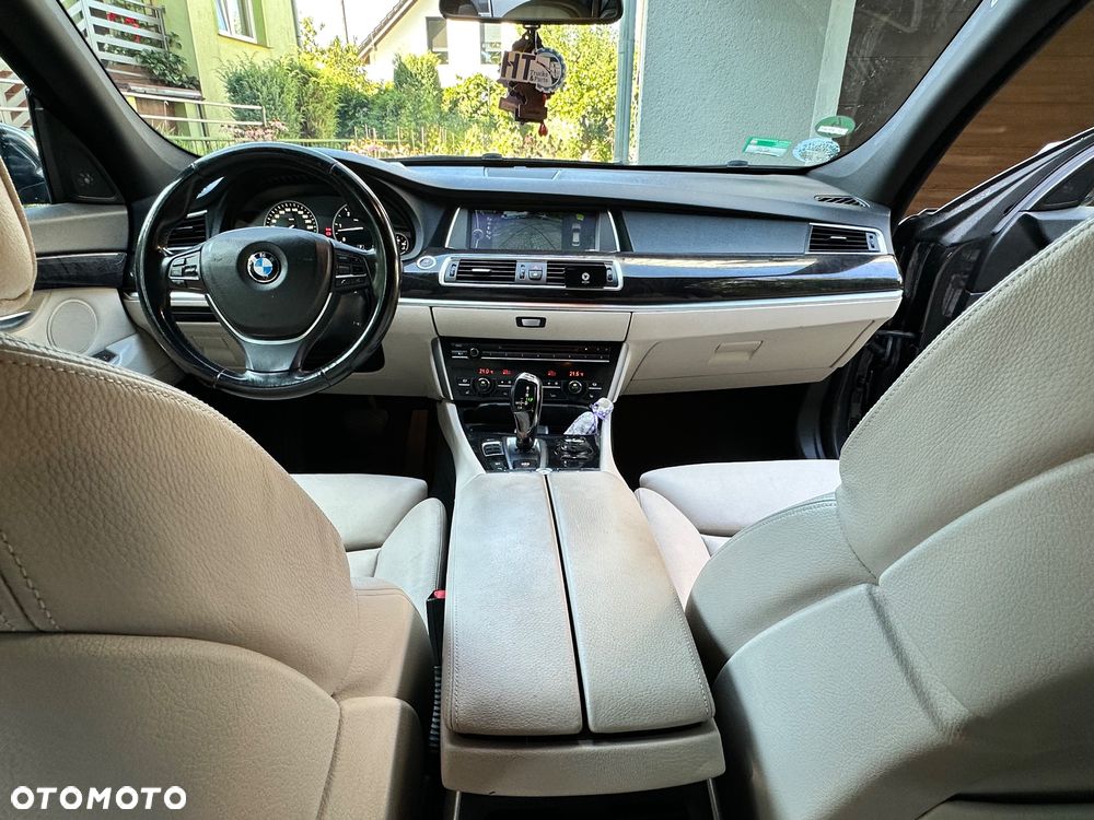 BMW 5GT - 3