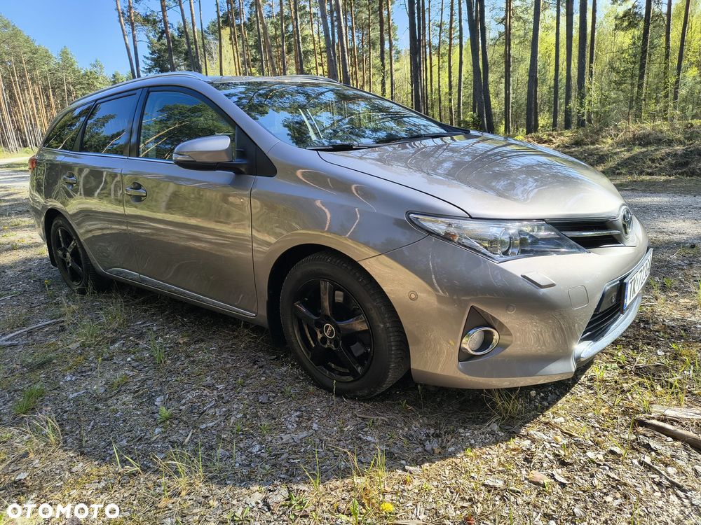 Toyota Auris 2.0 D-4D Executive - 7
