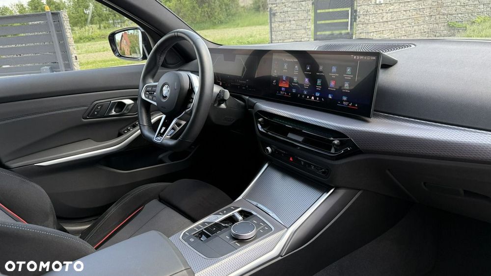 BMW Seria 3 330i xDrive M Sport sport - 25