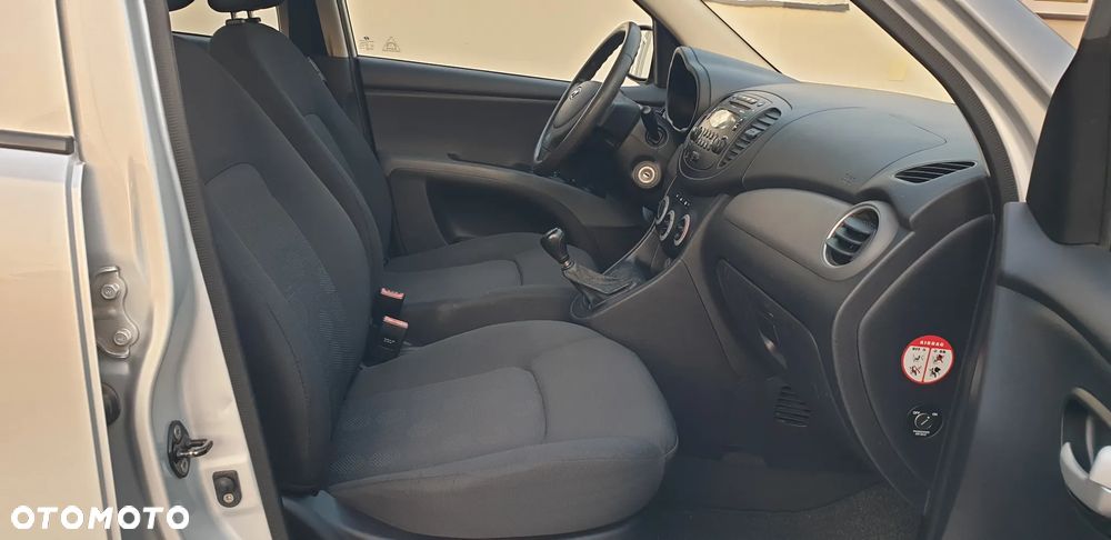 Hyundai i10 1.1 expression - 10