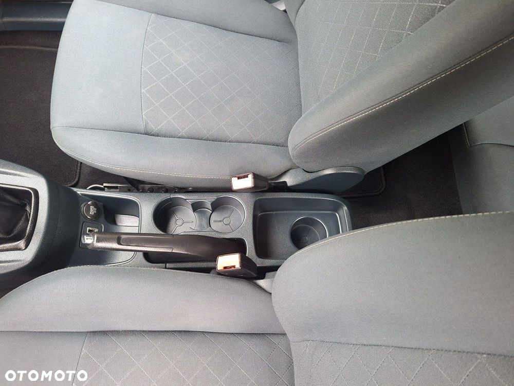 Ford Fiesta - 22