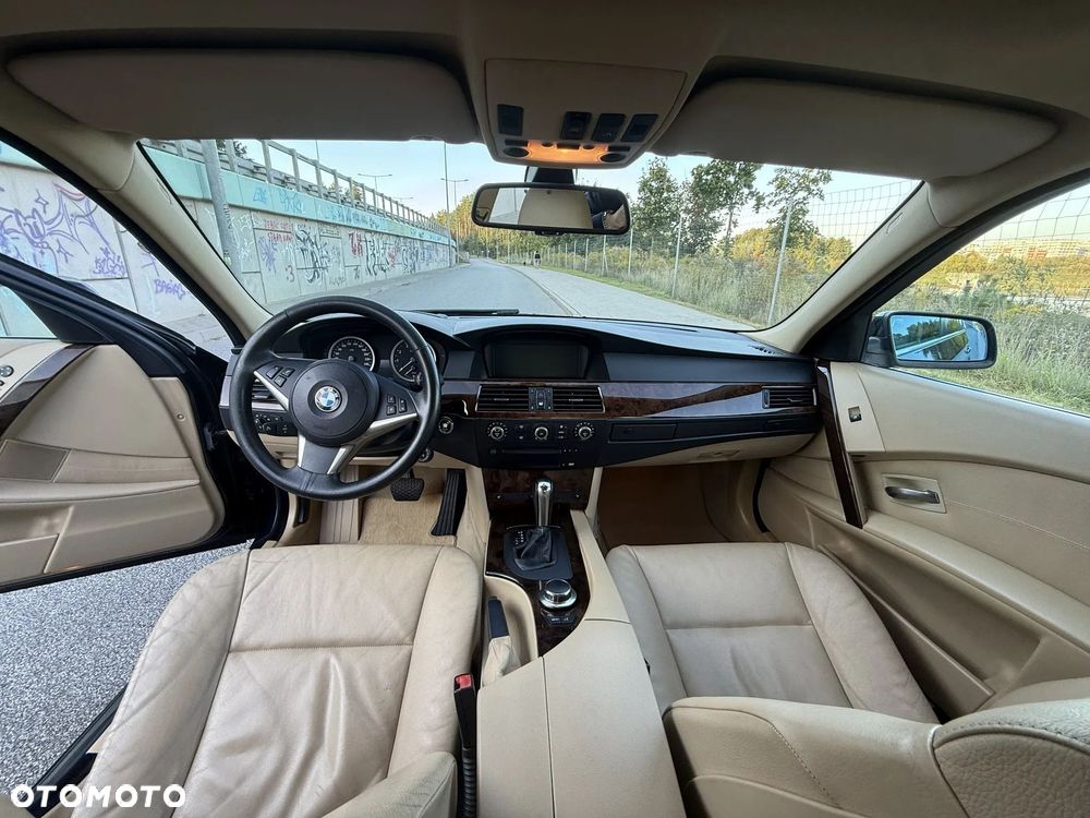 BMW Seria 5 530i - 14