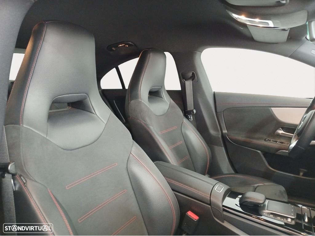 Mercedes-Benz CLA 180 - 13