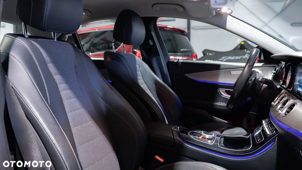 Mercedes-Benz Klasa E 220 d 9G-TRONIC - 13