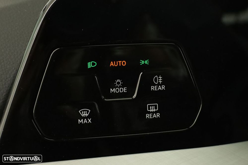 VW Golf 1.5 TSI e-Hybrid Style DSG - 19