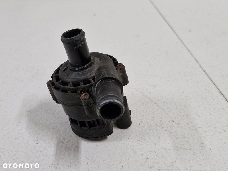 INFINITI M M30 3.0 D POMPA POMPKA OBIEGU WODY CIECZY BOSCH - 7