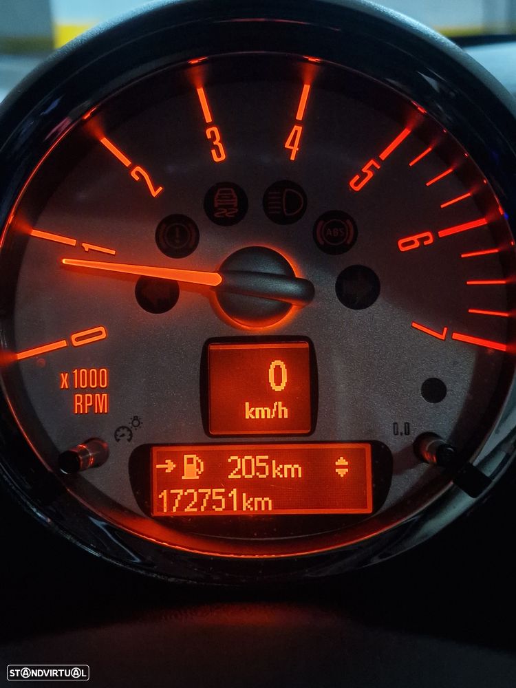 MINI Clubman Cooper SD - 18