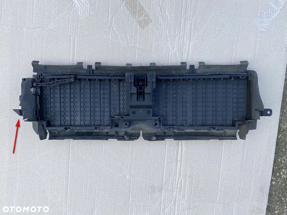 ŻALUZJA WLOT KIEROWNICA POWIETRZA MERCEDES E W213 A2135002300 2016- - 2