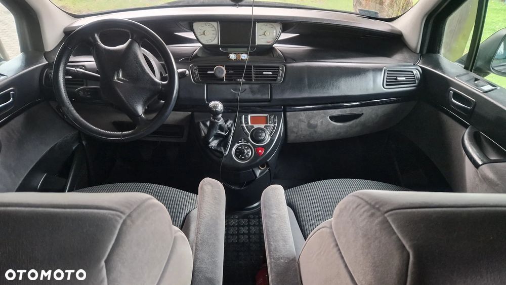 Citroën C8 2.0 HDi Exclusive EU5 - 11