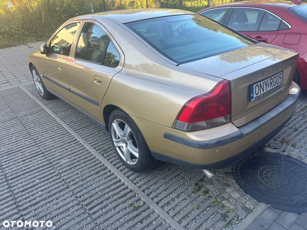 Volvo S60 - 1