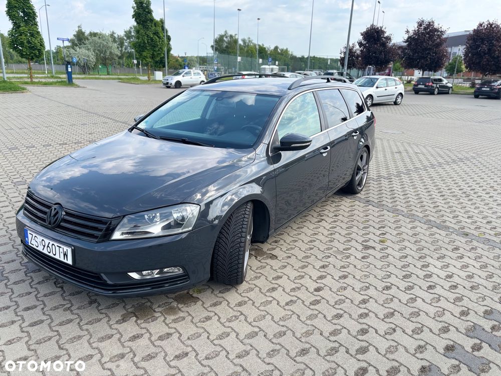 Volkswagen Passat 1.6 TDI DPF BlueMot Comfortline - 2