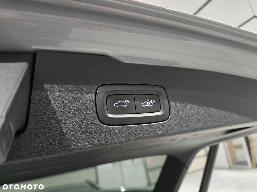 Volvo V60 B4 D Core - 10