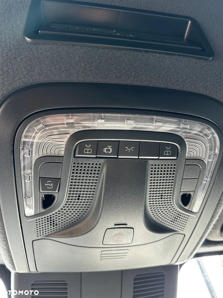 Mercedes-Benz Sprinter - 25