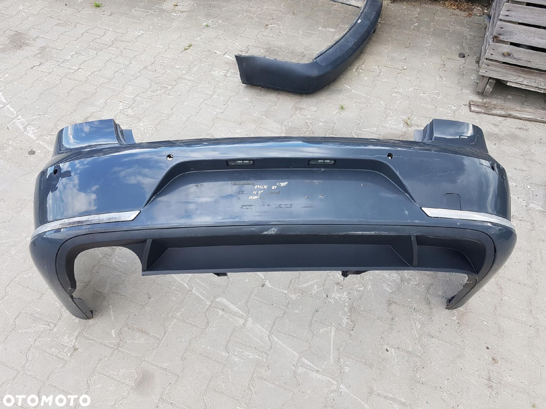 VW PASSAT B7 10-14r SEDAN ZDERZAK TYŁ TYLNY LI7F - 2